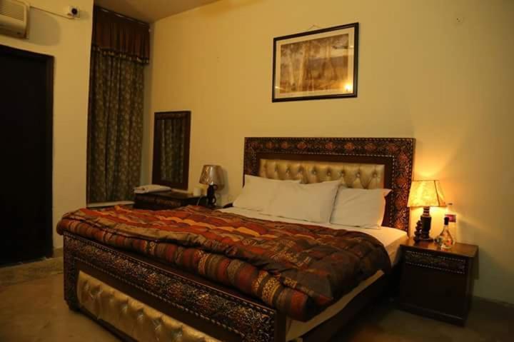 Hotel Sweet Inn Lahor Kültér fotó