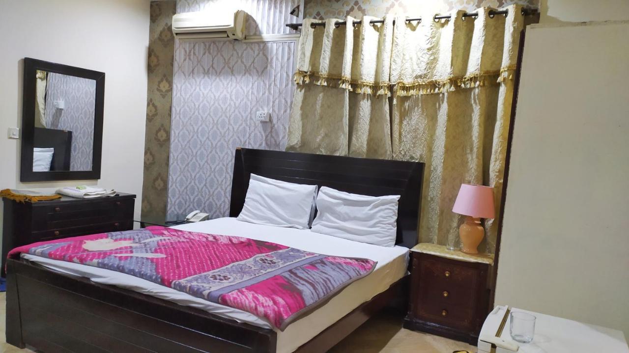 Hotel Sweet Inn Lahor Kültér fotó